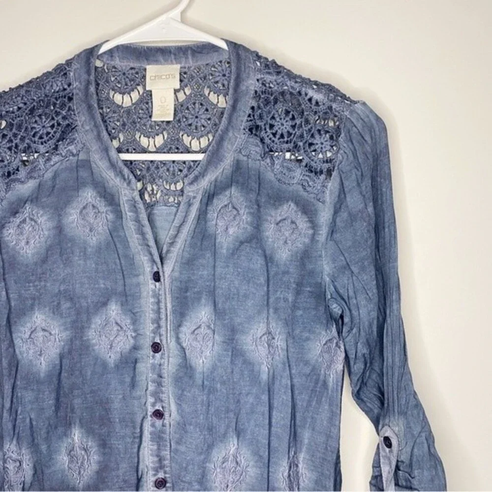 Chico’s Cotton Blend Lace Embroidery Tie-dye Blue Shirt Top Size 0 (S) - Picture 2 of 9